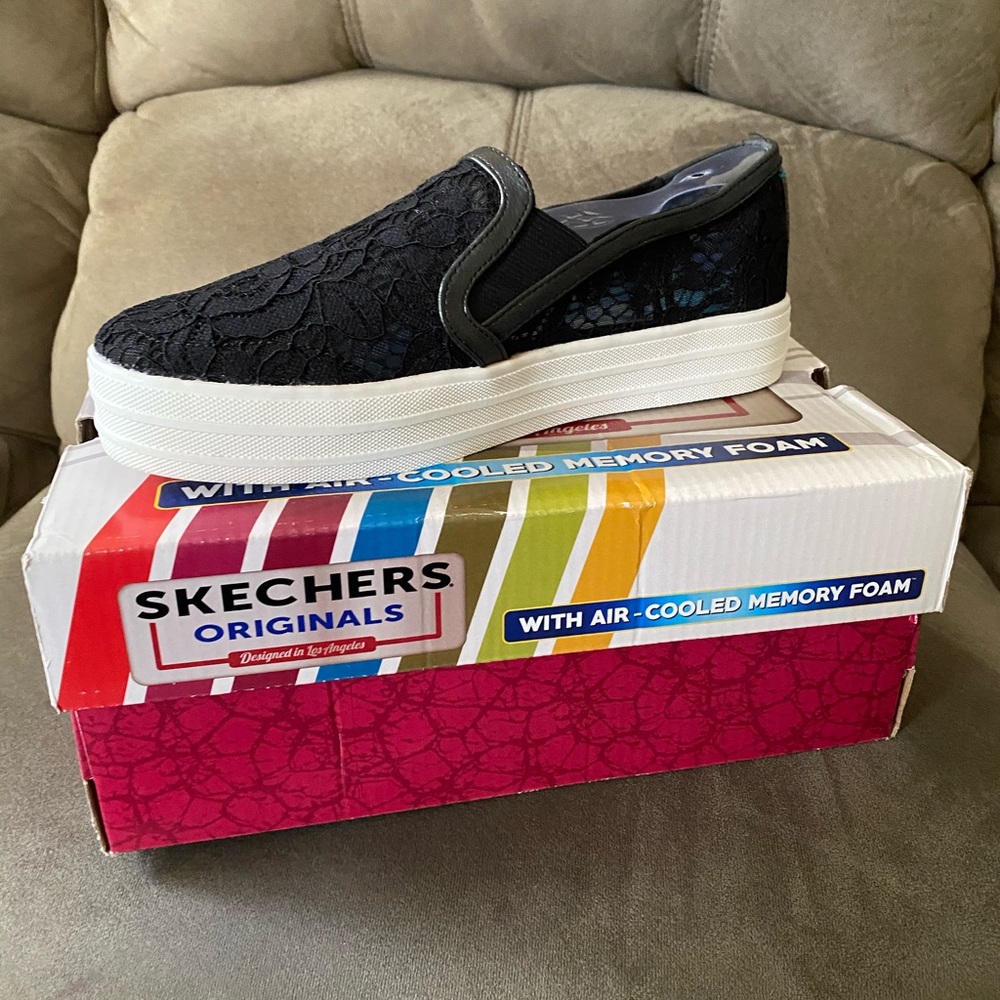Skechers